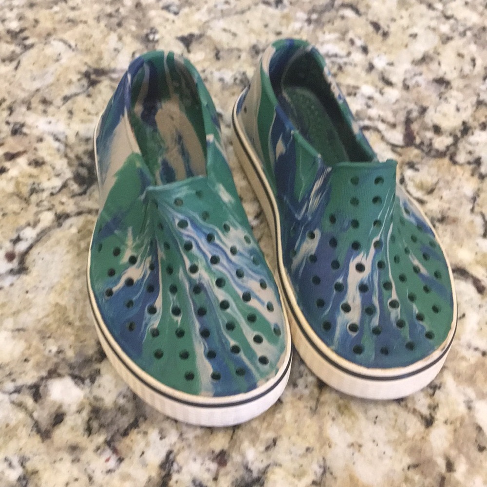 Native toddler size 9C